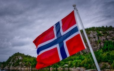 Норвегія передасть Україні САУ, зимовий одяг та запчастини до артилерії