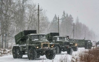 РФ проводить масштабні військові навчання біля українського кордону