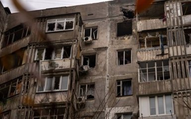 Армия РФ обстреляла в Херсоне образовательное учреждение и больницу. Есть пострадавшие