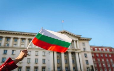 Болгария впервые предоставит военную помощь Украине