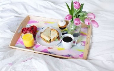 ТОП-5 завтраков, которые можно приготовить любимому человеку на День Валентина: яркие фото