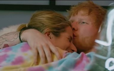 Трогательная история любви: Эд Ширан поразил новым клипом с женой