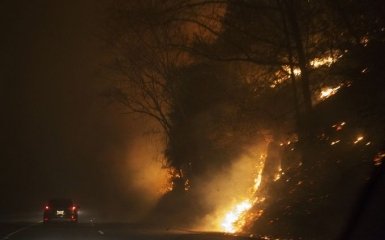 В США бушуют мощнейшие пожары, под угрозой города: появились яркие видео