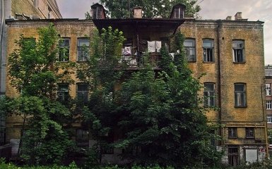 В Киеве дом выставили на продажу вместе с жильцами: стало известно, как завершилась история