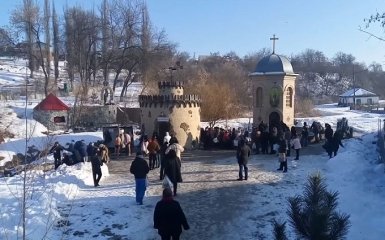 Водохреща в Кропивницькому ледь не переросло в бійку через російську пісню: з'явилося відео