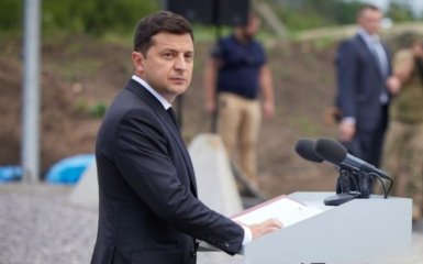 Зеленский выступил с новым решением касательно белорусов в Украине