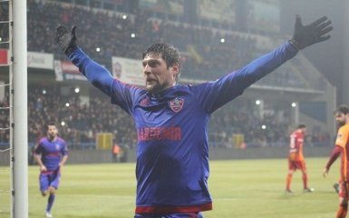 Футболист сборной Украины: в Турции меня все кормят бесплатно - опубликовано видео