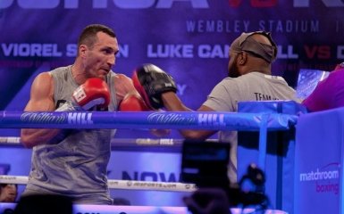 Кличко показав британцям, як битиме Джошуа: з'явилося фото і відео