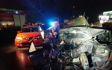 В Киеве произошло "пьяное" ДТП со стрельбой и погоней: появились фото и видео