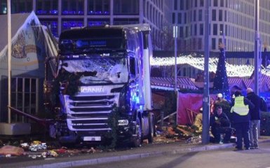 В Германии футболисты почтят жертв теракта в Берлине