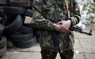 Боевики ДНР пытают своих же "чтением": рассказ очевидца