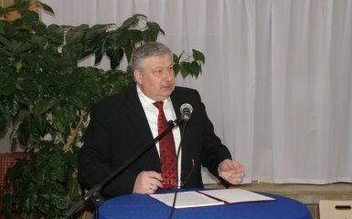 Скандал с посольством и контрабандой: Порошенко принял громкое решение