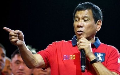 Філіппіни позадкували після слів президента про Гітлера