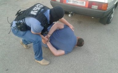 СБУ накрила поліцейську банду з потужною історією: з'явилися фото