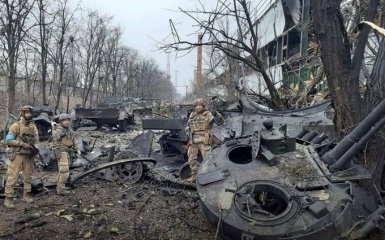 Армія РФ хоче поставити на коліна захисників Маріуполя — ОП