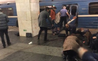 У метро Санкт-Петербурга прогримів вибух, є жертви: з'явилися фото і відео