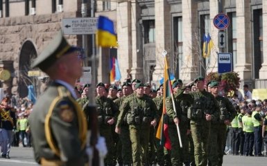 Стало відомо, що буде у Києві замість параду до Дня Незалежності