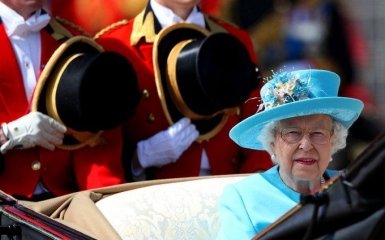 Королева Великої Британії Єлизавета II святкує другий день народження: опубліковані яскраві фото