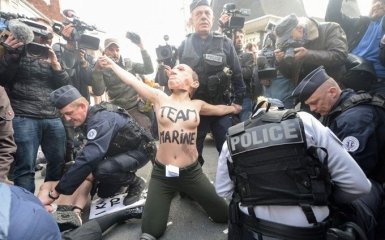 Вибори у Франції: затримано активісток FЕMEN у масках Путіна, Ле Пен та Асада