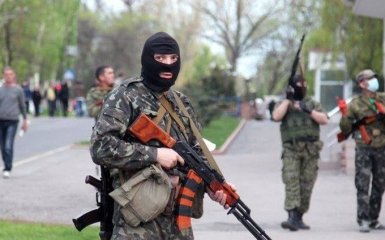 Боевики ЛНР уже учат людей отбиваться от ОБСЕ