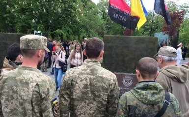 У Дніпрі відкрили Алею пам'яті героїв АТО: з'явилися фото і відео
