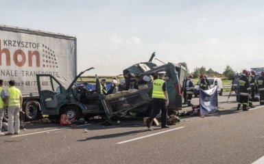 ДТП с украинским автобусом в Польше: появилась новая информация о погибших
