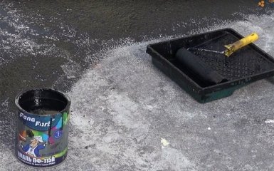 Как в Харькове красили асфальт к приезду Порошенко: появилось видео