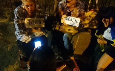 В сети посмеялись над ночевкой Савченко под АП: появились фото