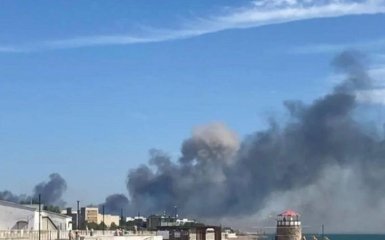 У мережу виклали супутникові знімки наслідків вибухів на аеродромі у Криму