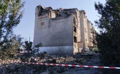 Росія вдарила по 5-поверхівці у Торецьку — загинули люди