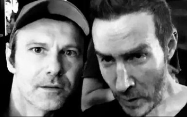 Солист Massive Attack ошеломил фанатов ремиксом на хит Вакарчука "Обійми"