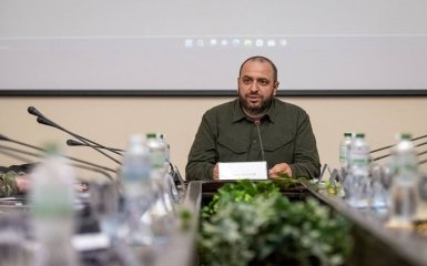 Рустем Умєров