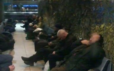 На вокзале в Киеве на бойцов ВСУ охотятся клофелинщики: опубликовано фото