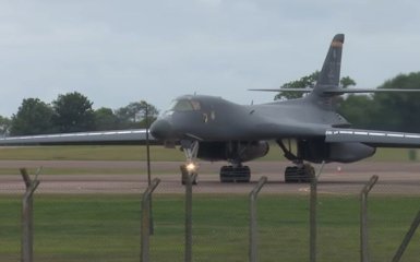 У КНДР заявили про загрозу ядерної війни через навчальні польоти бомбардувальників США