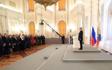 Путин не может закончить войну, потому что ему уже прищемило хвост - российский политолог Орешкин