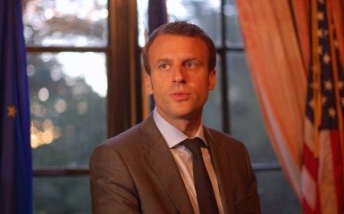 Макрон впервые за последний месяц позвонил Путину