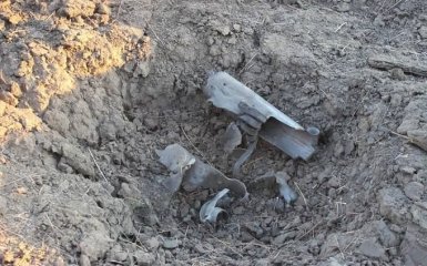 Обстрел "Градами" позиций АТО на Донбассе: появилось видео последствий