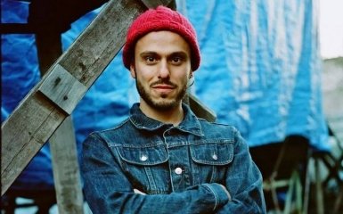 Финалист украинского отбора "Евровидения" пояснил, почему выступает в России