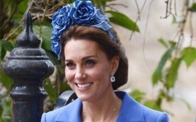 Кейт Міддлтон підкорила ефектним образом на весіллі друзів: перші фото