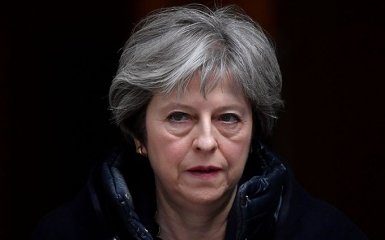 Прем'єр-міністерка Британії Тереза Мей потрапила в ДТП - є постраждалі