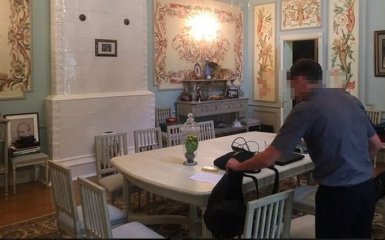 В обшуках у головного митника Росії побачили нову лінію Путіна