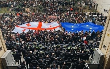 Владу Грузії звинувачують у брехні щодо відкликання законопроєкту "про іноагентів"