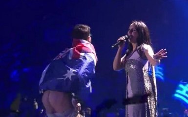 Джамала його навіть не помітила: у співачки прокоментували інцидент на Євробаченні
