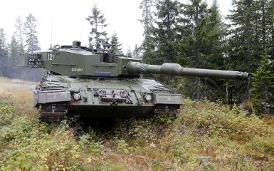 Словаччина та Чехія готові передати Україні танки Leopard