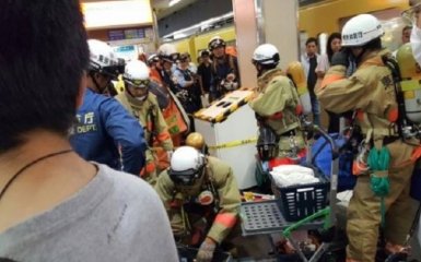 Токио взбудоражила "газовая атака" в метро: стали известны детали