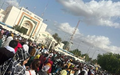 Хунта Нигеру попросила помощи у ЧВК "Вагнера" — AP