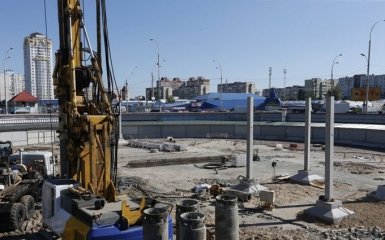 У Києві знову тріснула станція метро, соцмережі збуджені: з'явилося фото