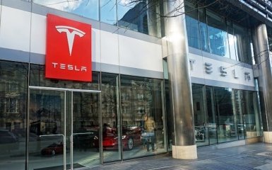 Погані справи: Ілон Маск шокував ще одним неочікуваним рішенням щодо майбутнього Tesla