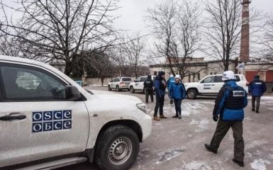 Пьяный боевик "ДНР" напал на авто наблюдателей ОБСЕ