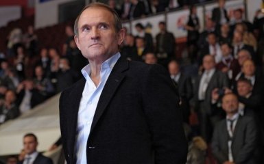 На выступлении Путина заметили его украинского кума: появилось фото